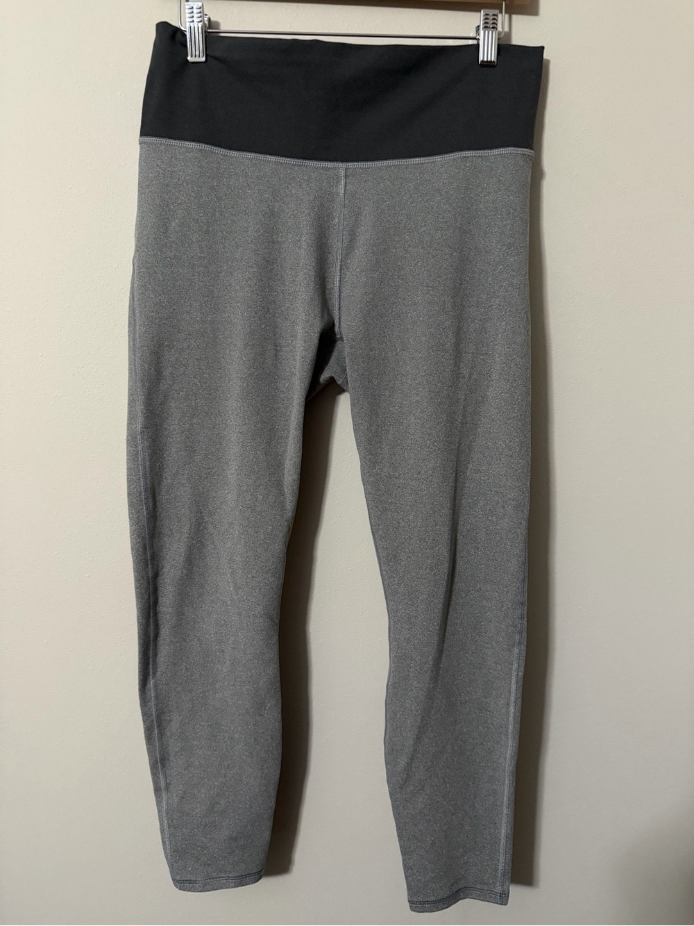 Fabletics Gray Black High Waisted Leggings Women’s Size Large